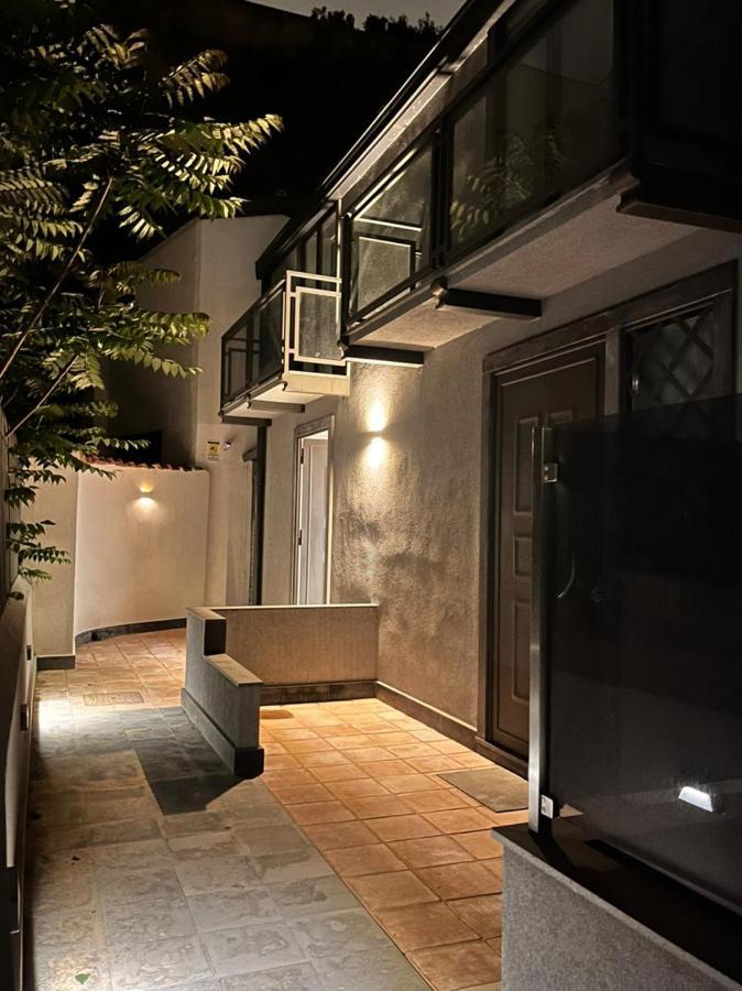 Carlo'S Home คาตาเนีย ภายนอก รูปภาพ