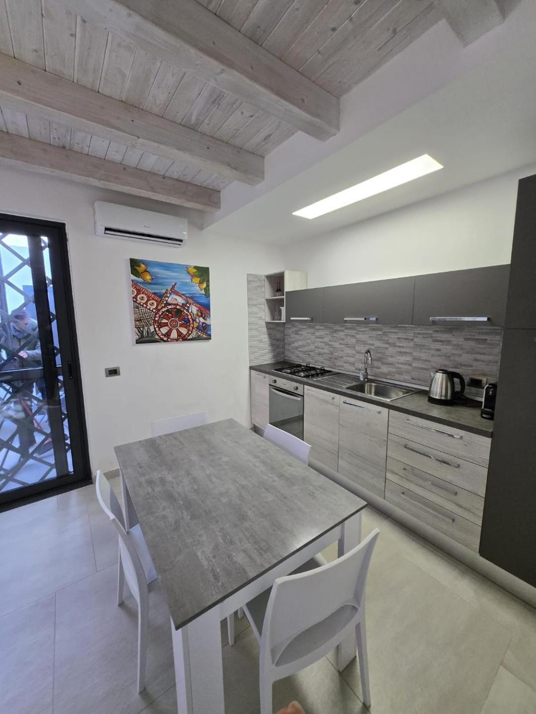 Carlo'S Home คาตาเนีย ภายนอก รูปภาพ