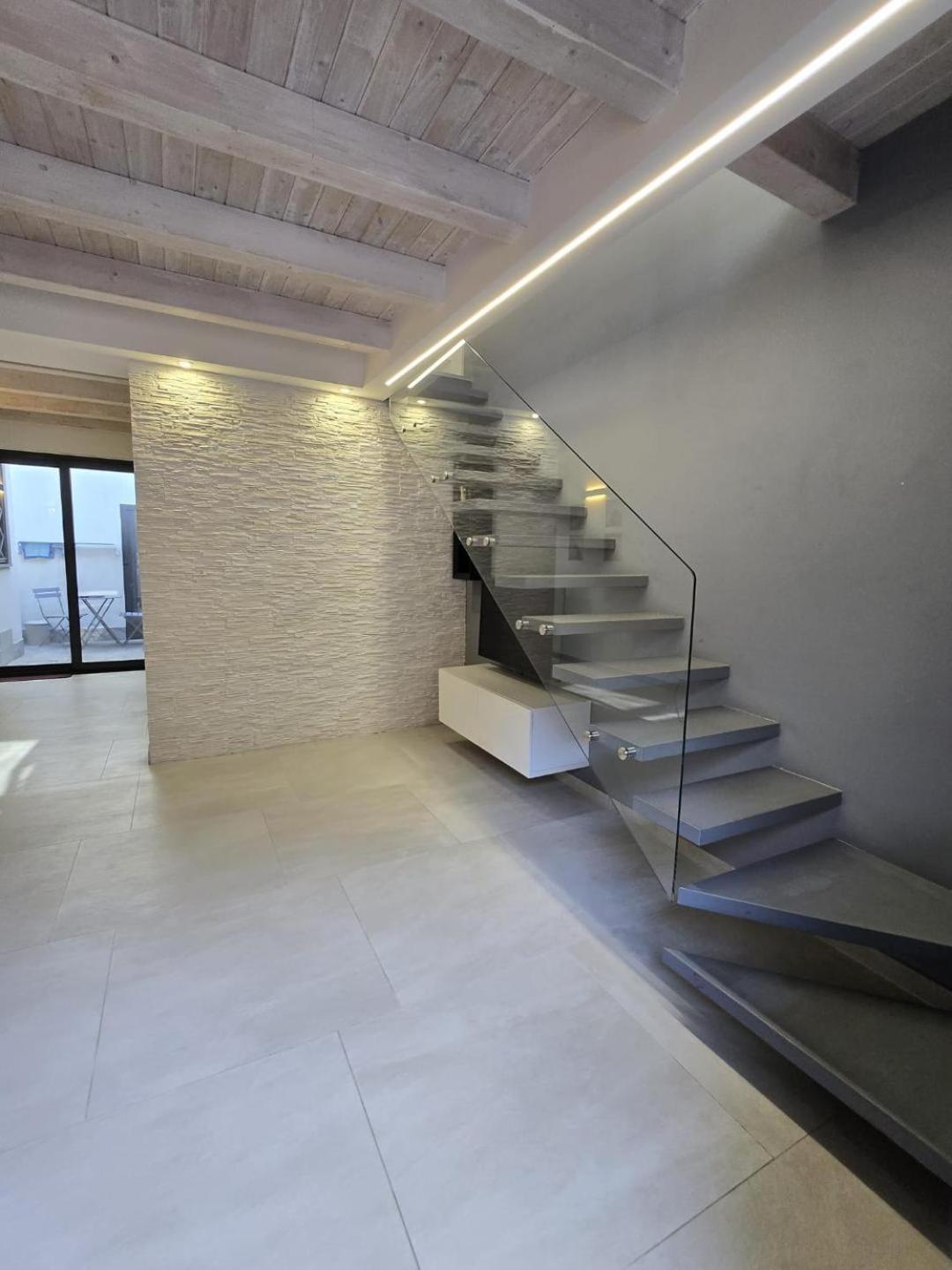 Carlo'S Home คาตาเนีย ภายนอก รูปภาพ